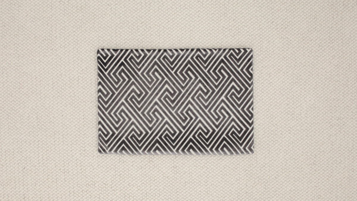 15" X 22" ROMAN CUT VELVET // GRAPHITE | FALL SALE