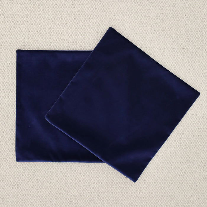 PAIR OF 20" x 20" ROCKY PERFORMANCE VELVET // SAPPHIRE | SCHUMACHER