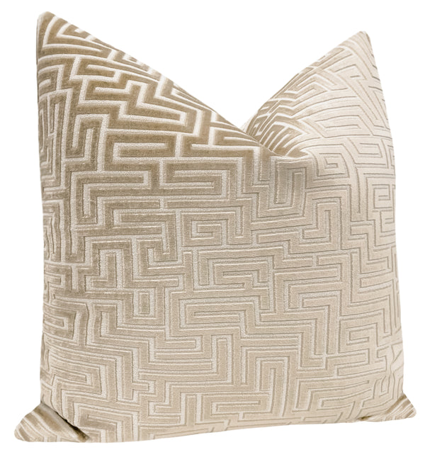 LABYRINTH CUT VELVET // CHAMPAGNE