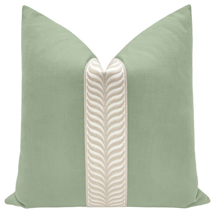 CLASSIC LINEN // EUCALYPTUS + TRELLIS TRIM // NATURAL