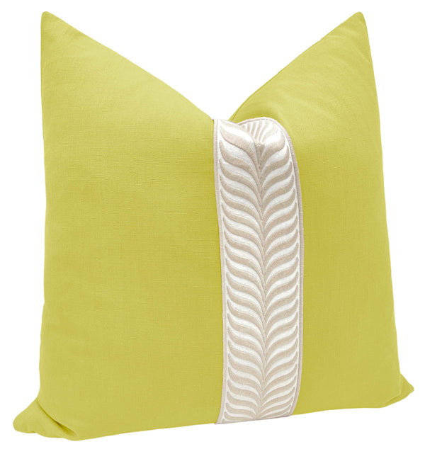 CLASSIC LINEN // CHARTREUSE + TRELLIS TRIM // NATURAL