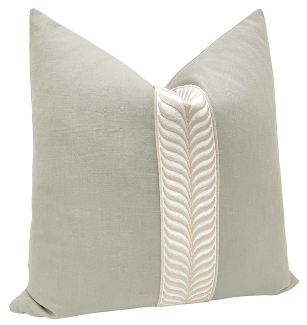 CLASSIC LINEN // DOVE GREY + TRELLIS TRIM // NATURAL