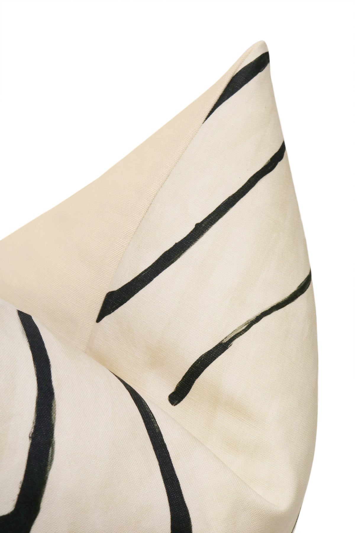 GRAFFITO // LINEN + ONYX