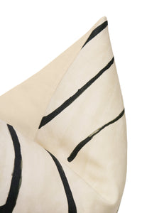 GRAFFITO // LINEN + ONYX