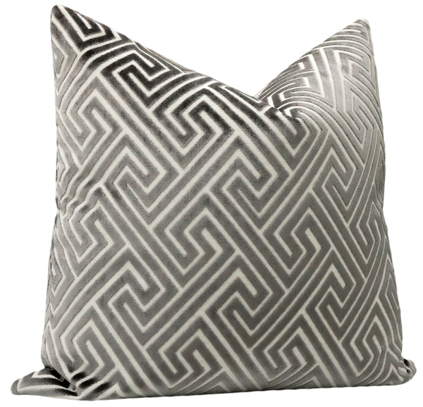 ROMAN CUT VELVET // GRAPHITE