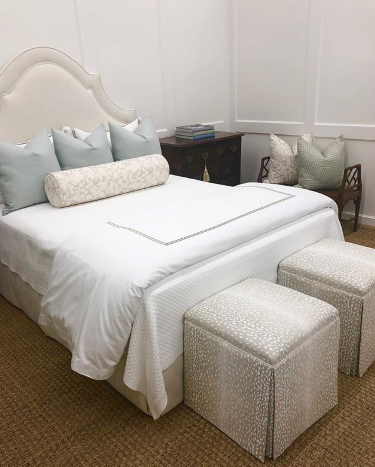 THE SKIRTED OTTOMAN :: ANTELOPE LINEN PRINT // CASHMERE