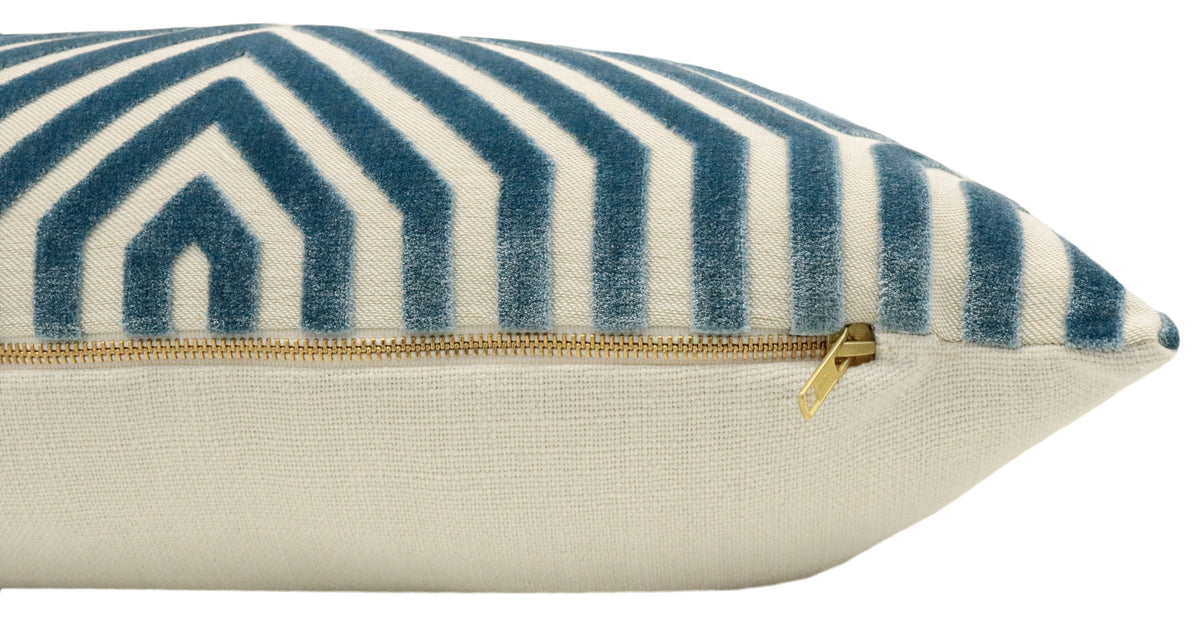 THE XL LUMBAR :: VANDERBILT VELVET // MARINE | SCHUMACHER