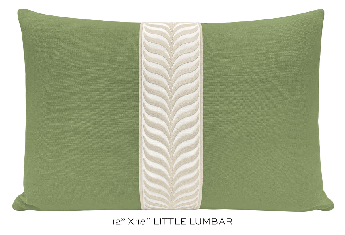 CLASSIC LINEN // CLOVER + TRELLIS TRIM // NATURAL