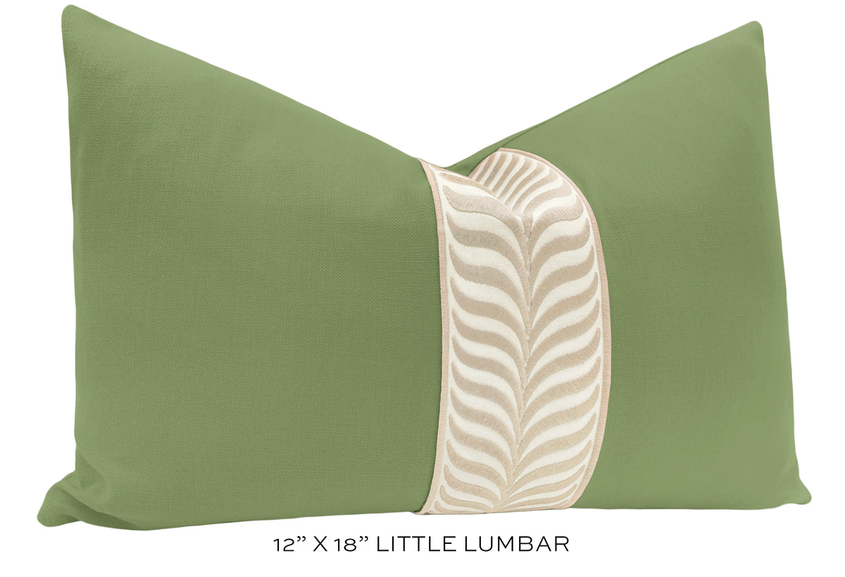 CLASSIC LINEN // CLOVER + TRELLIS TRIM // NATURAL