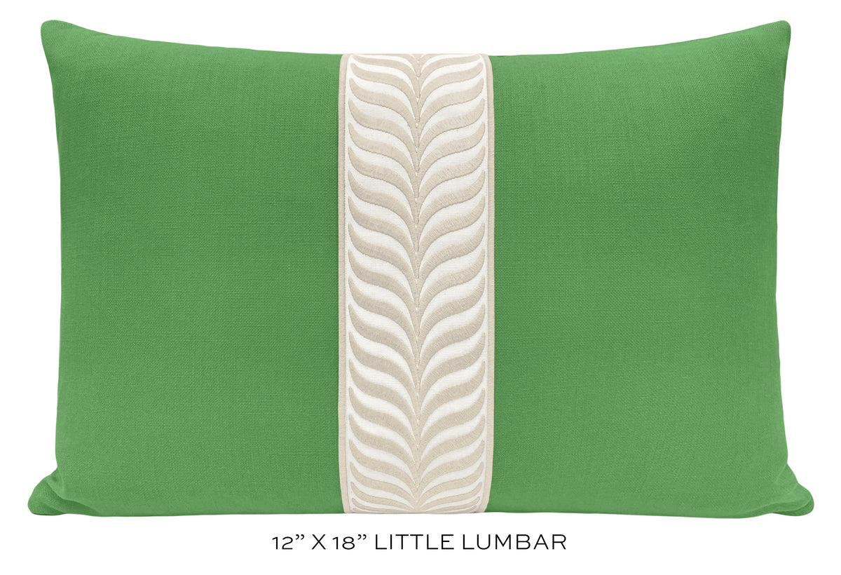 CLASSIC LINEN // KELLY GREEN + TRELLIS TRIM // NATURAL