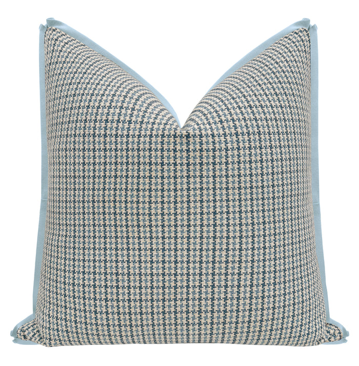 PILLOW // SCOTTIE | LDC