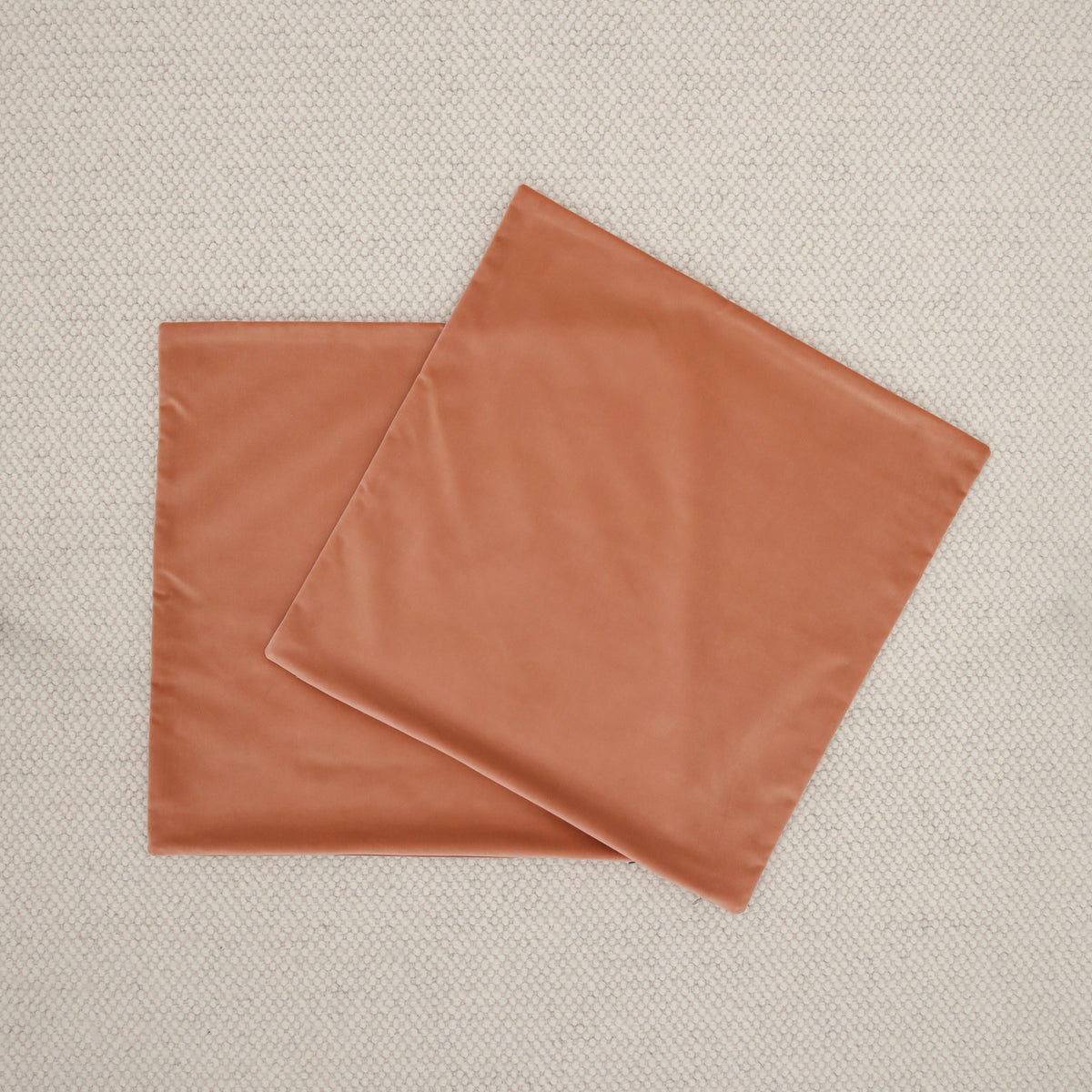PAIR OF 22" ULTRA VELVET // BLUSH