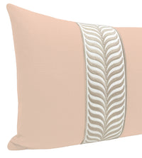 THE XL LUMBAR :: CLASSIC LINEN // CAMEO + TRELLIS TRIM // NATURAL