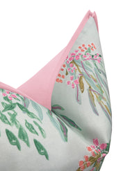 LARA | LULIE WALLACE