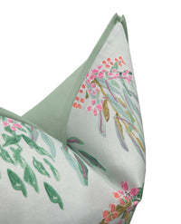 LARA | LULIE WALLACE