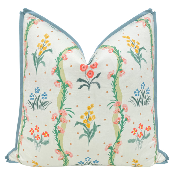 LUCY | LULIE WALLACE