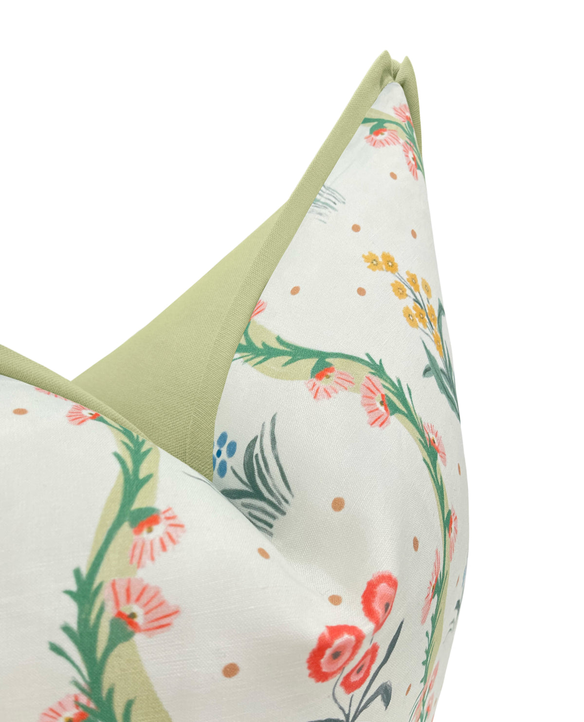 LUCY | LULIE WALLACE