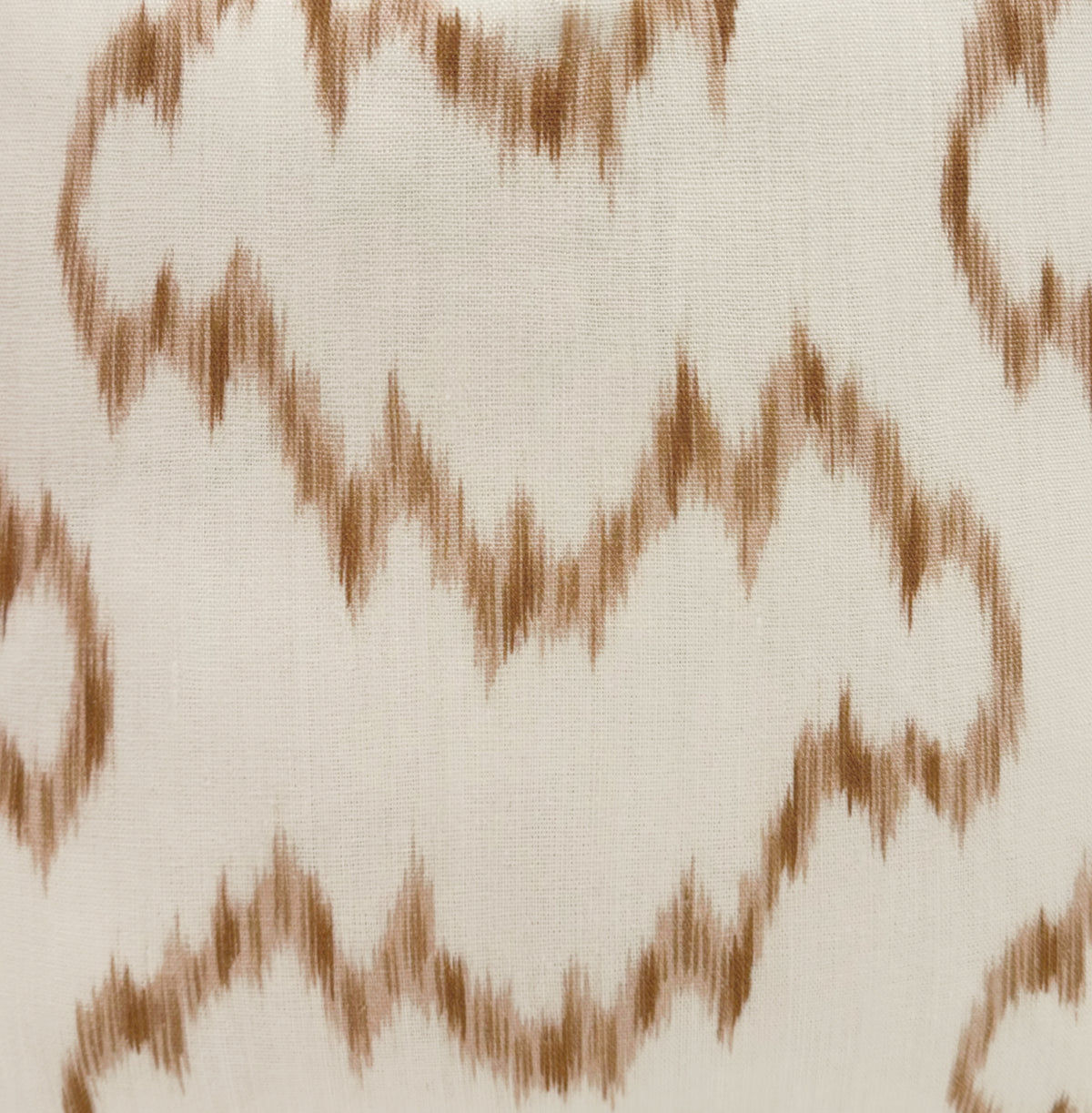 THE SKIRTED OTTOMAN :: MALLORCAN IKAT | LEE JOFA