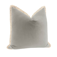 SIGNATURE VELVET // DOVE GREY