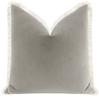 SIGNATURE VELVET // DOVE GREY