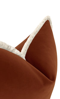 SIGNATURE VELVET // AMBER