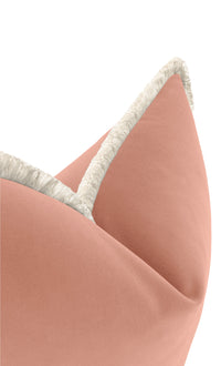 SIGNATURE VELVET // BLUSH
