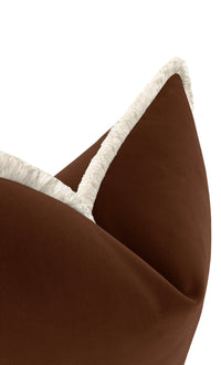SIGNATURE VELVET // COGNAC