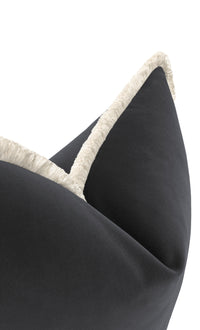 SIGNATURE VELVET // GRAPHITE