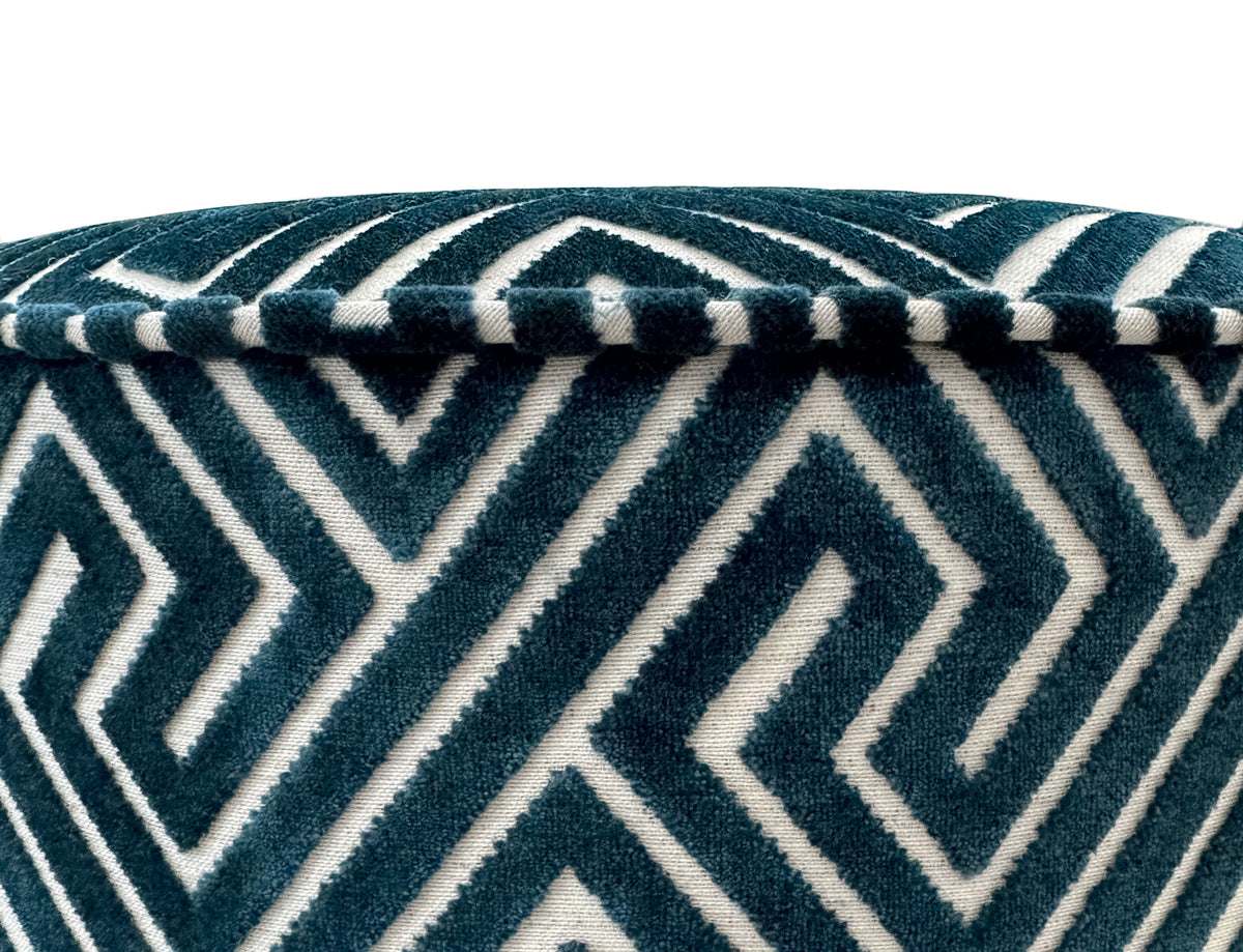 THE TIGHT ROUND OTTOMAN :: ROMAN CUT VELVET // NAVY BLUE