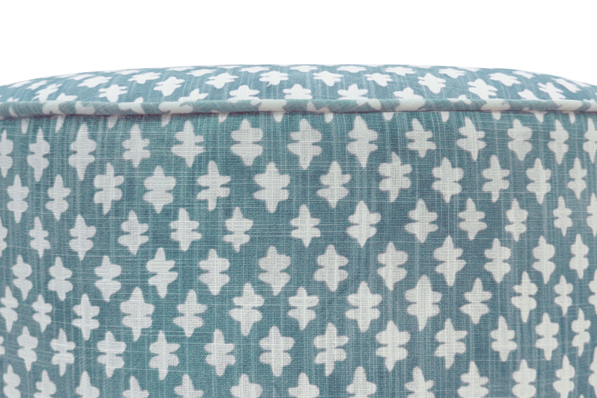 THE TIGHT ROUND OTTOMAN :: TILLY PRINT // HYDRANGEA BLUE