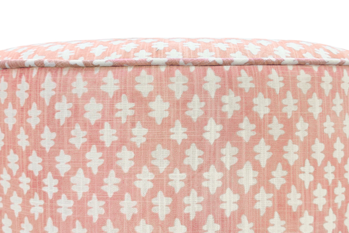 THE TIGHT ROUND OTTOMAN :: TILLY PRINT // BLUSH