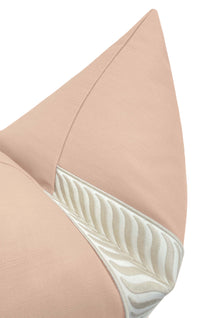 CLASSIC LINEN // CAMEO + TRELLIS TRIM // NATURAL