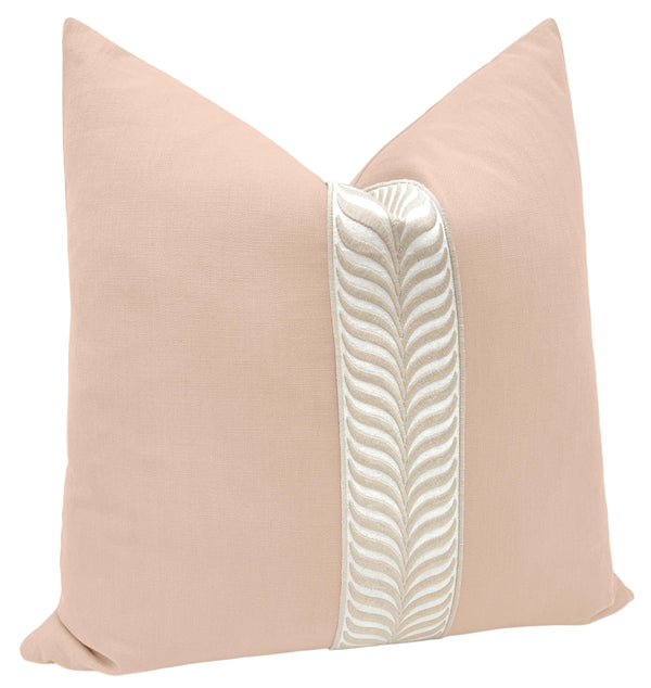 CLASSIC LINEN // CAMEO + TRELLIS TRIM // NATURAL